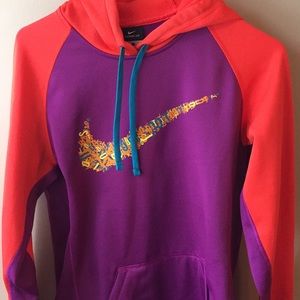 Women’s used Nike hoodie-small